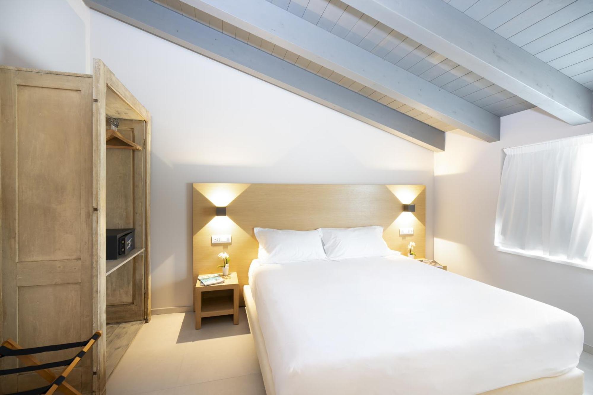 Ros'E Mari Green Home Hotel Oristano Kültér fotó