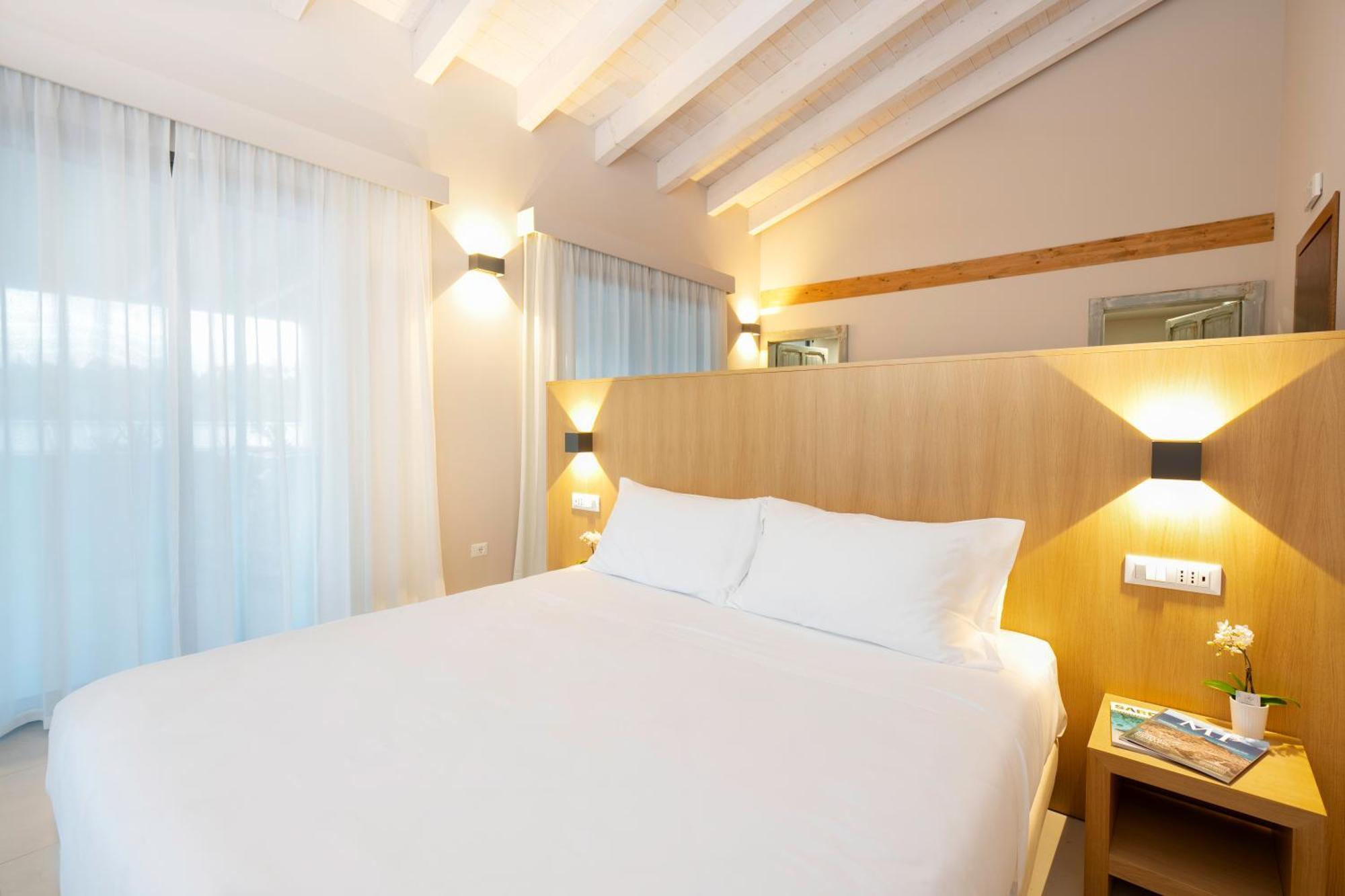 Ros'E Mari Green Home Hotel Oristano Kültér fotó